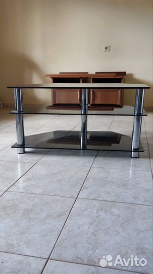 Стол журнальный стеклянный