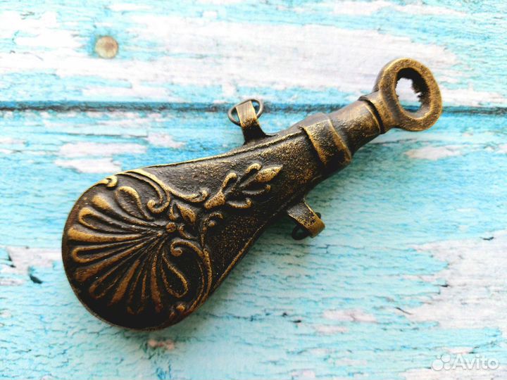 Пороховница старинная бронза