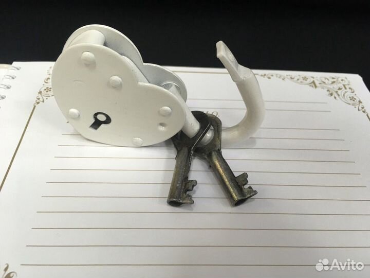 Замок свадебный