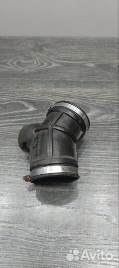 Патрубок воздушного фильтра Opel Omega B 1994