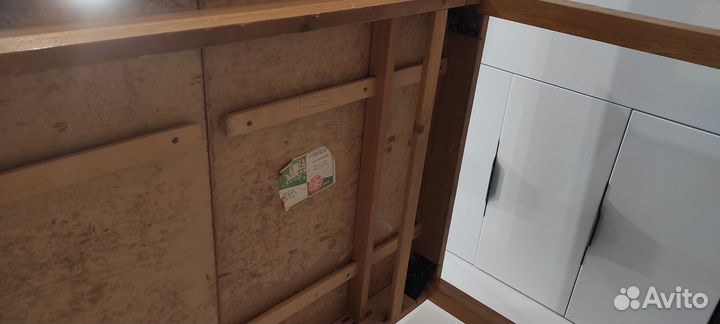 Стол большой гостевой