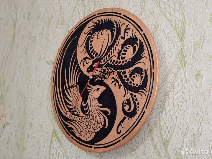 Инь и ян часы-панно