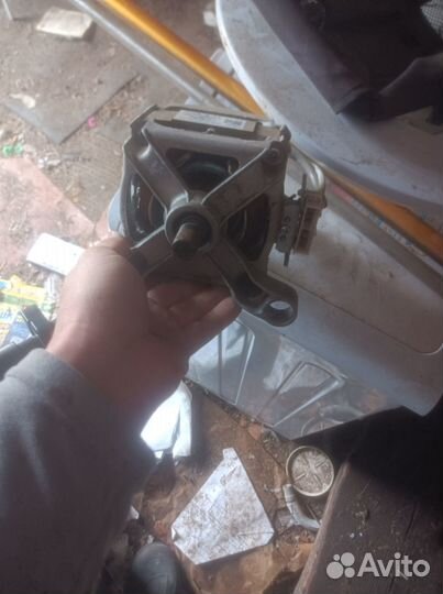 Двигатель от стиральной машины indesit