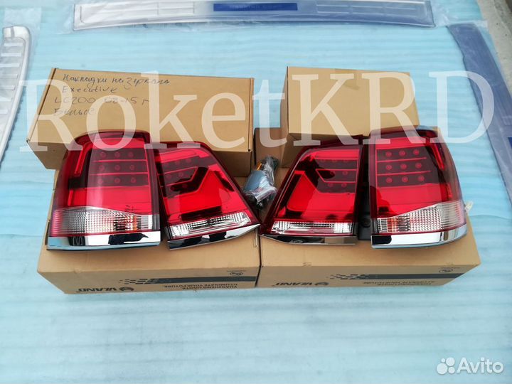 Задние фонари Toyota Land Cruiser 200 07-15