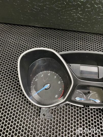 Панель приборов Ford focus 3