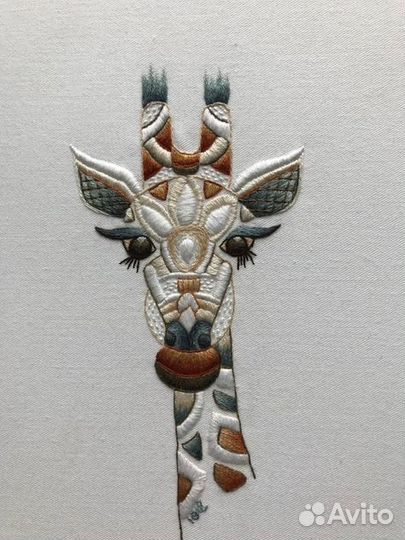 Машинная вышивка на одежде