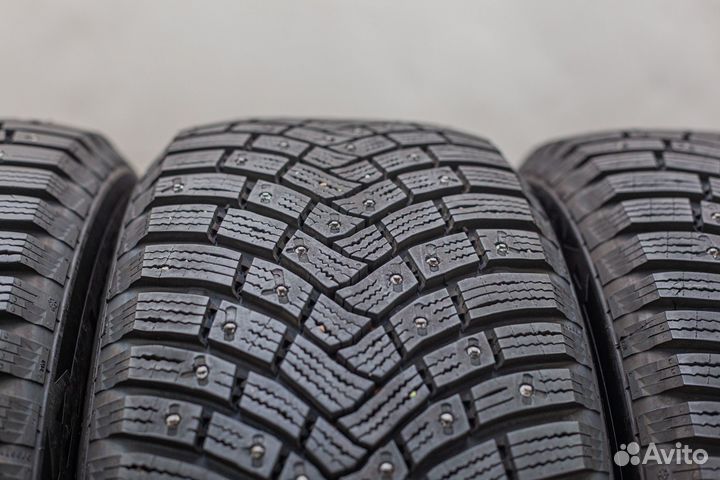 Continental IceContact 3 225/60 R18 104T