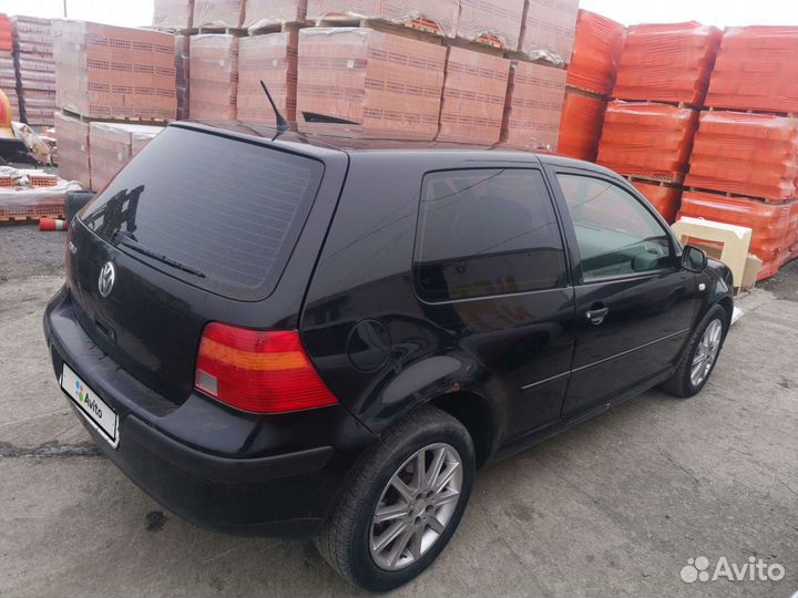 Volkswagen Golf 1.4 МТ, 2002, 100 000 км