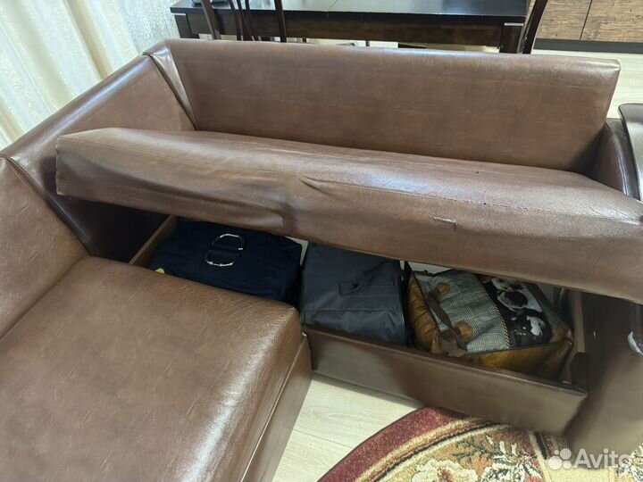 Угловой диван