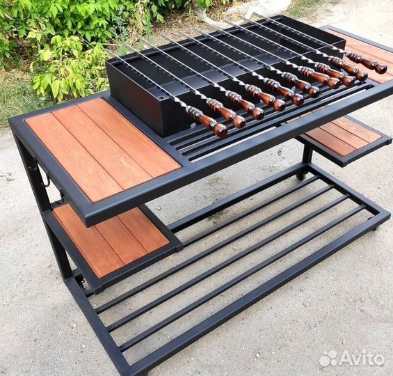 Мангал с крышей в стиле лофт / Кованый мангал