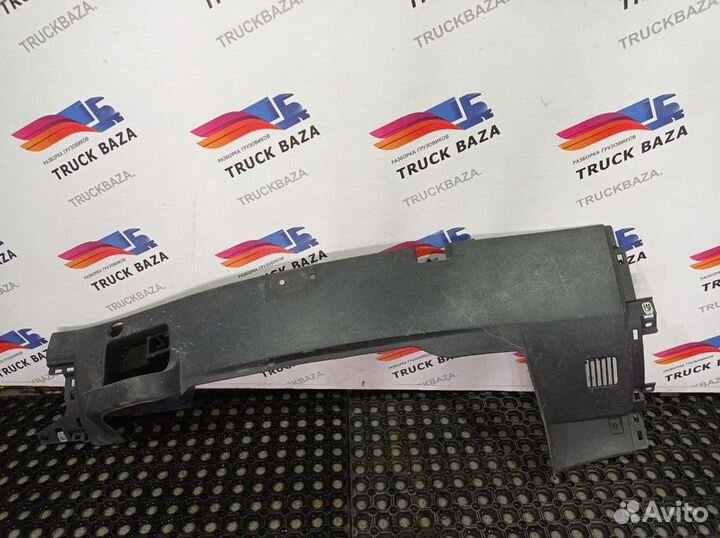 Передняя панель салона Renault Kerax