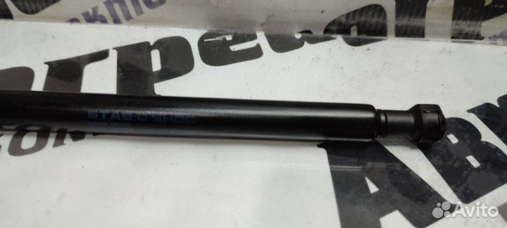 Амортизатор крышки багажника Volkswagen Passat Cc