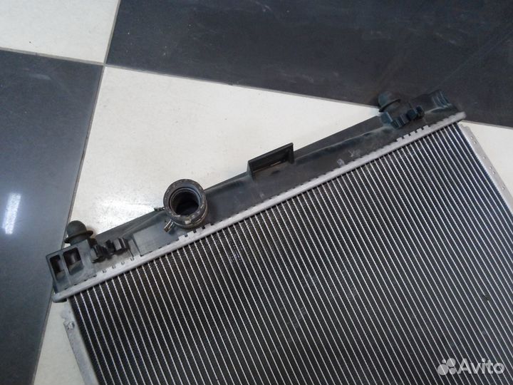 Радиатор охлаждения двигателя Toyota