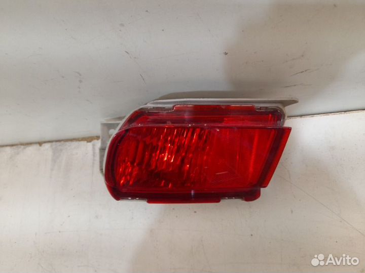 Фонарь противотуманный задний левый Toyota Land