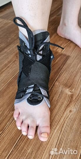 Бандаж голеностопный