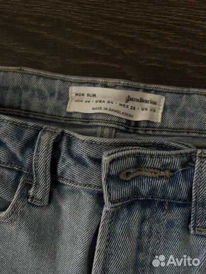 Джинсы stradivarius mom slim 36