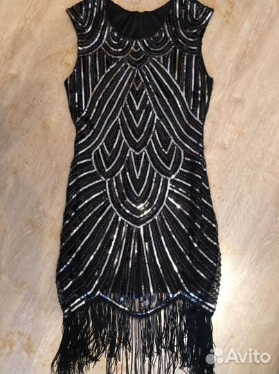 Платье вечернее