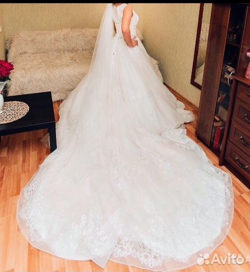 Платье свадебное