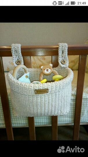 Пледы, шапки, пинетки, корзинки