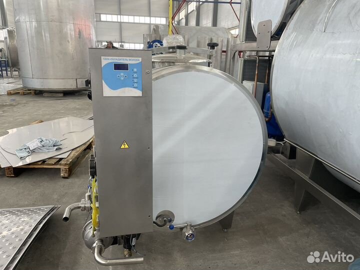 Охладитель молока 2000л