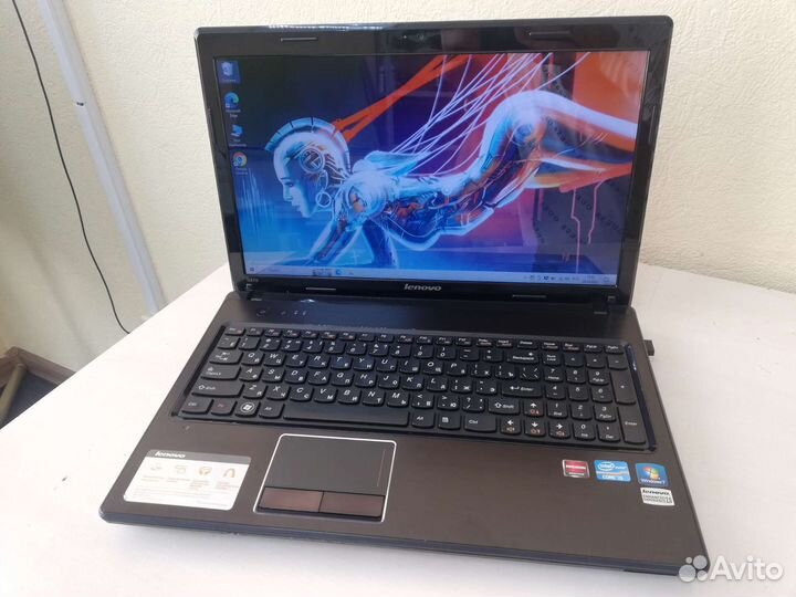 Ноутбук Lenovo i5 2410M на Ssd/4Gb Игровой