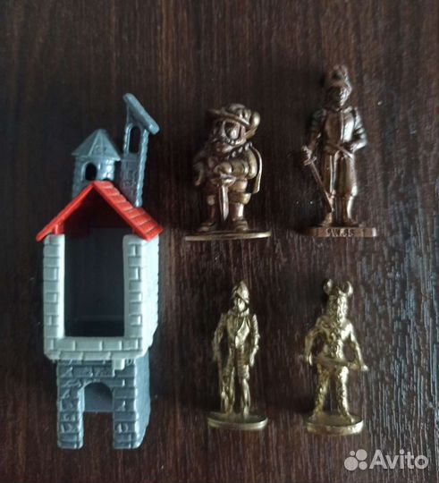 Игрушки из киндера и Ландрин 90х