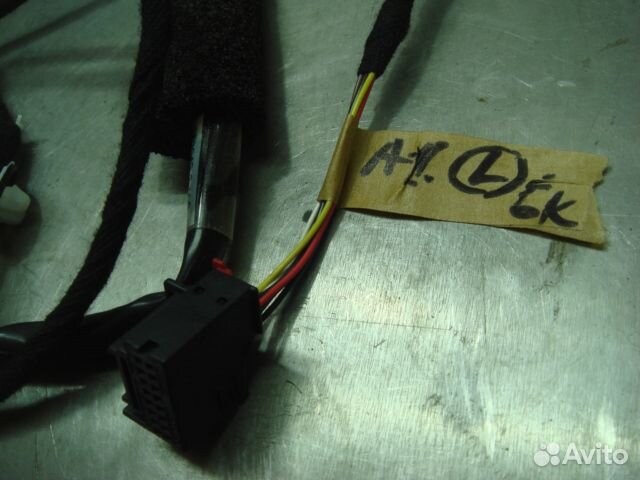 Ауди А1 Проводка зеркало левое 2010-15