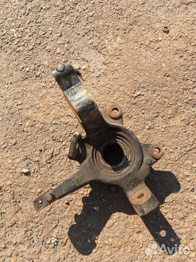 Кулак поворотный передний левый LADA Vesta