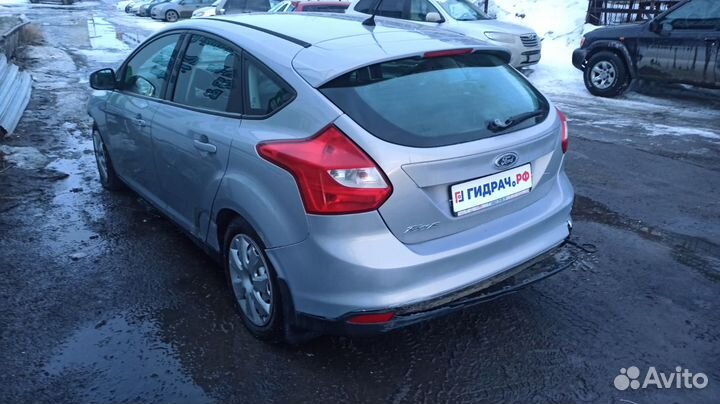 Амортизатор задний Ford Focus 3 1881214