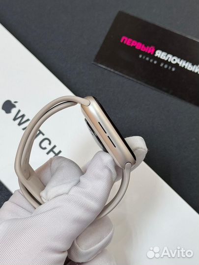 Apple Watch SE (2gen) 44mm Starlight. (Б/У.)