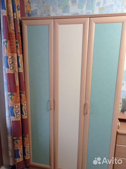 Комплект мебели - уголок школьника + шкаф