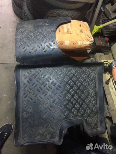 Коврики на LADA largus