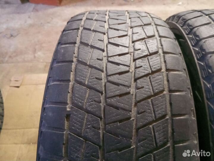 Bridgestone Blizzak DM-V1 265/65 R17