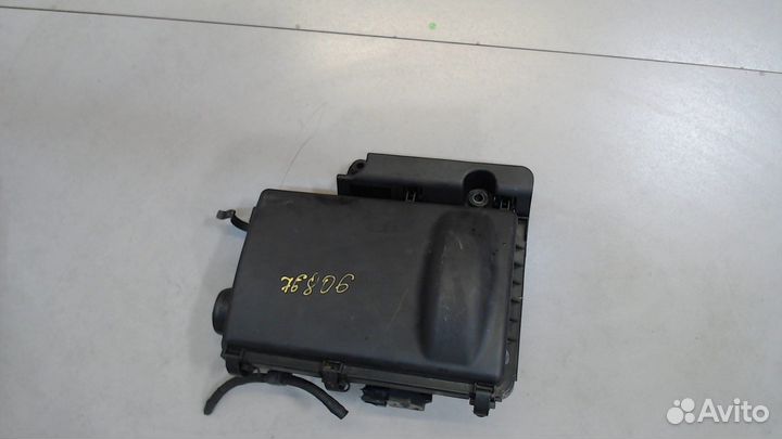 Корпус воздушного фильтра Toyota Prius, 2009