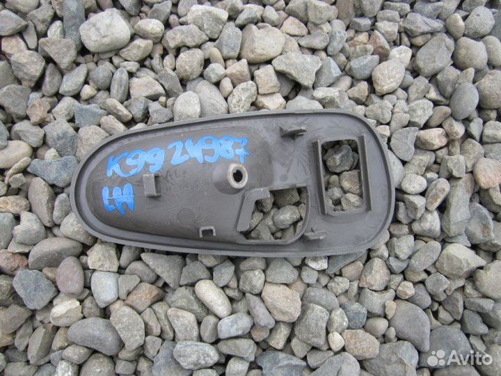 Рамка ручки двери левая Mitsubishi Challenger K99