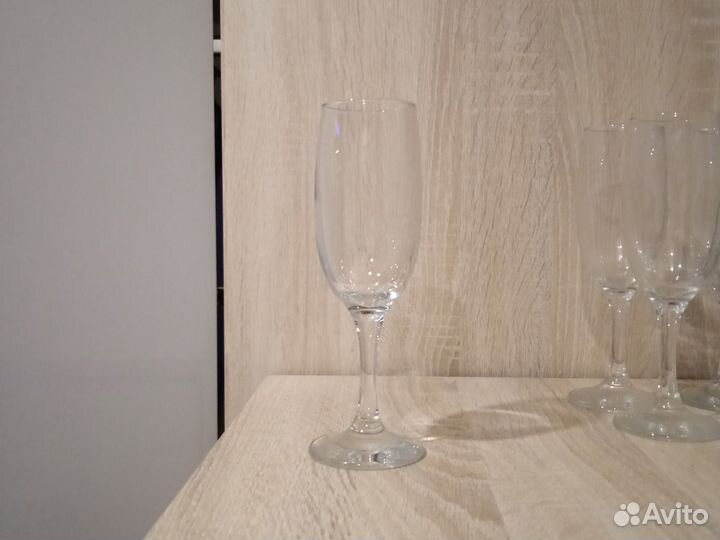 Бокалы для шампанского