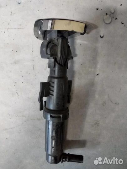 Форсунка фароомывателя левая 1307030580