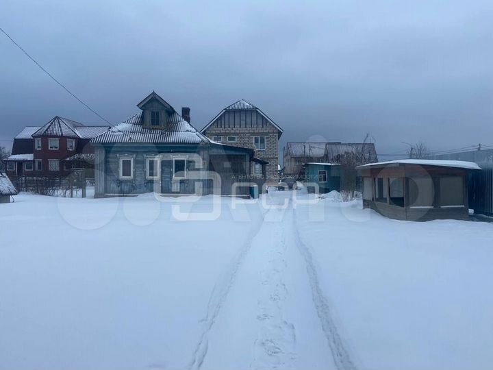 Дом 313,5 м² на участке 18,5 сот.