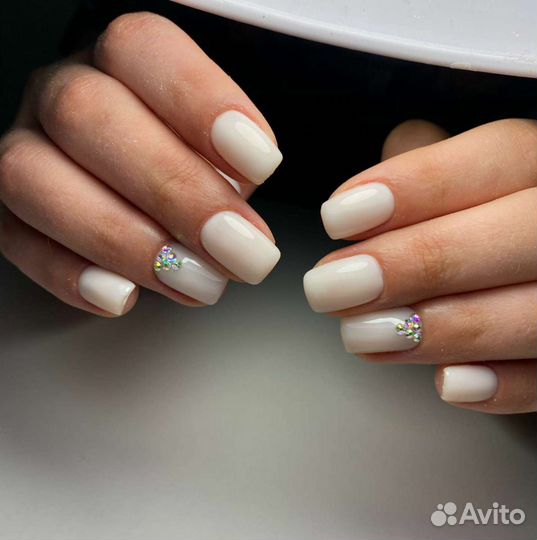 Наращивание ногтей на дому