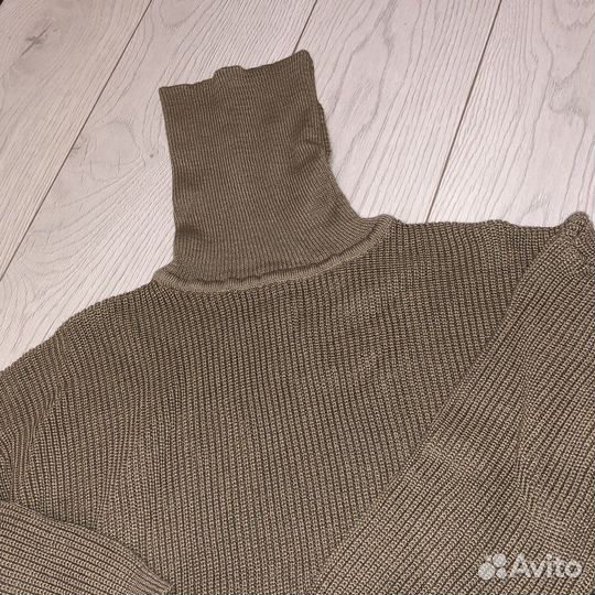 Свитер