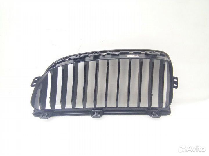 Решетка радиатора передняя правая Bmw 3-Series E90