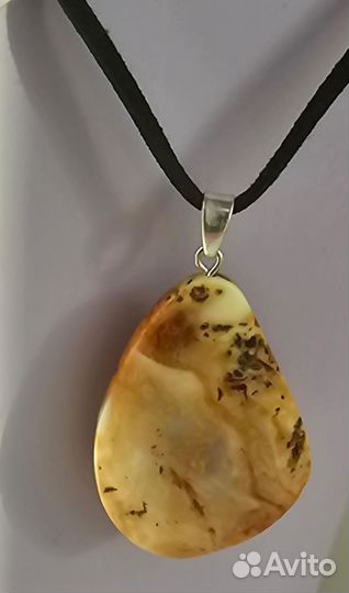 Янтарный кулон (СССР)