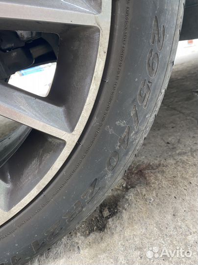 Pirelli Chrono 295/40 R21 ZR