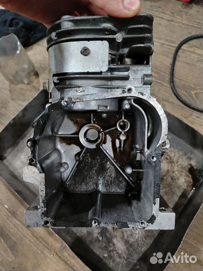 Продам запчасти двигателя снегоуборщика tecumsen