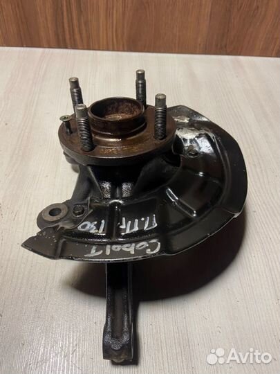 Кулак передний правый Chevrolet Cobalt T250 B15D2