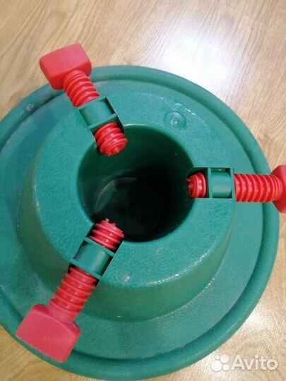 Поставка под живую ёлку