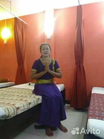 Массажист тайского массажа