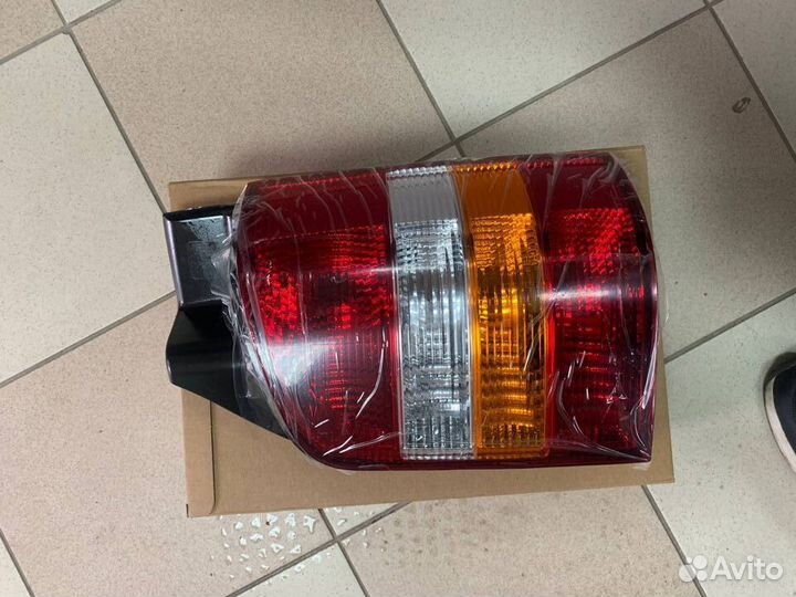 Фонарь задний правый VW transporter T5
