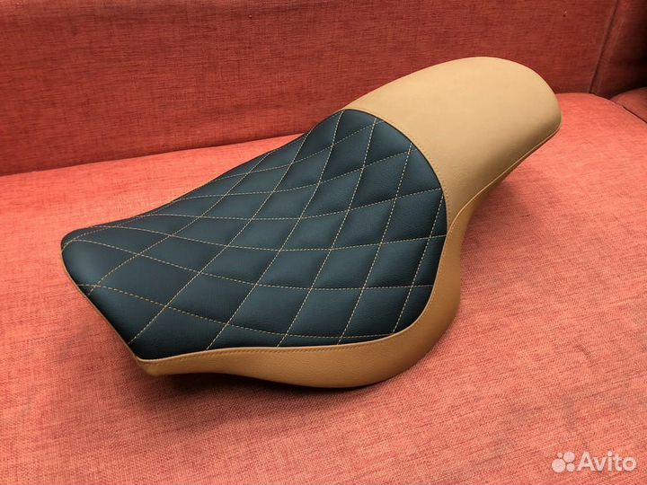 Ремонт сидения мотоцикла, перетяжка мото сидения
