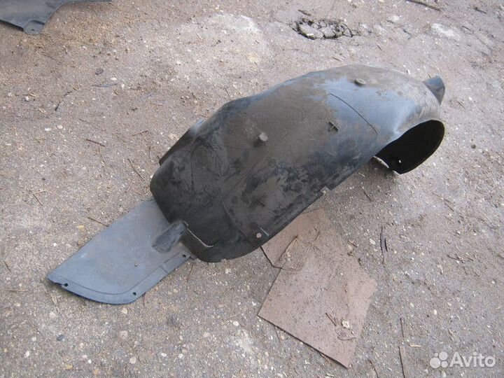 Подкрылок задний правый Peugeot 3008 U5